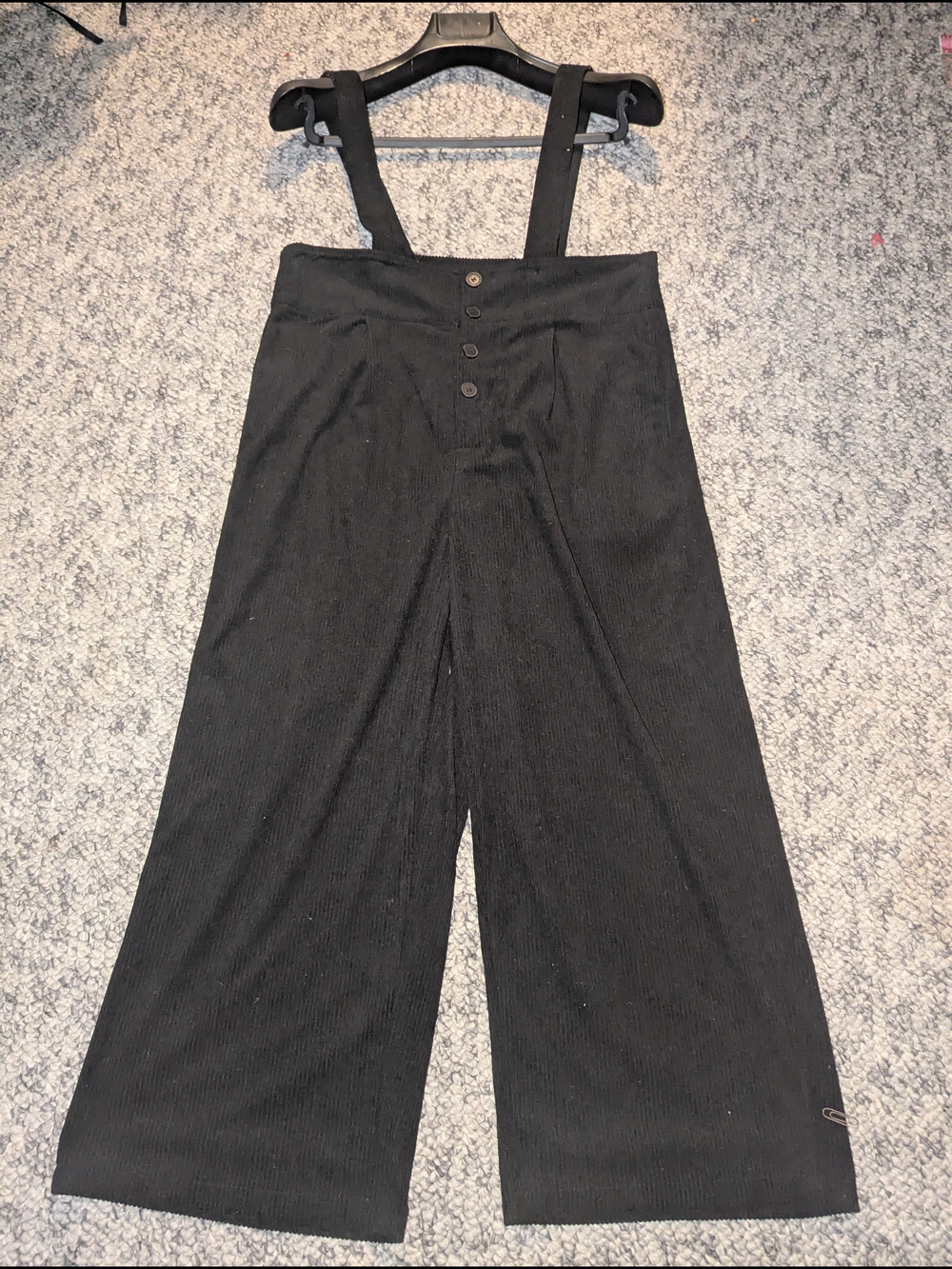 Curvzy High-Waist Black Wide-Leg Suspender Pants